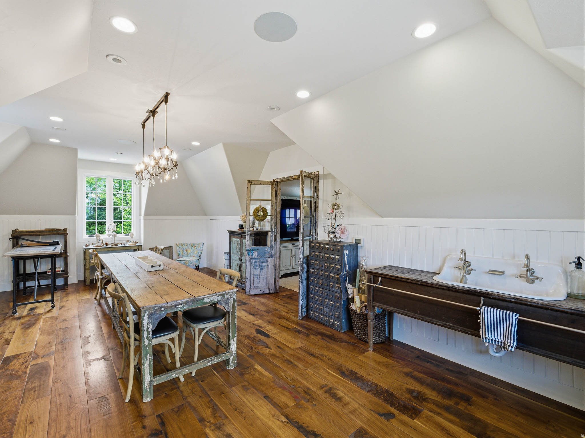main property photo 106