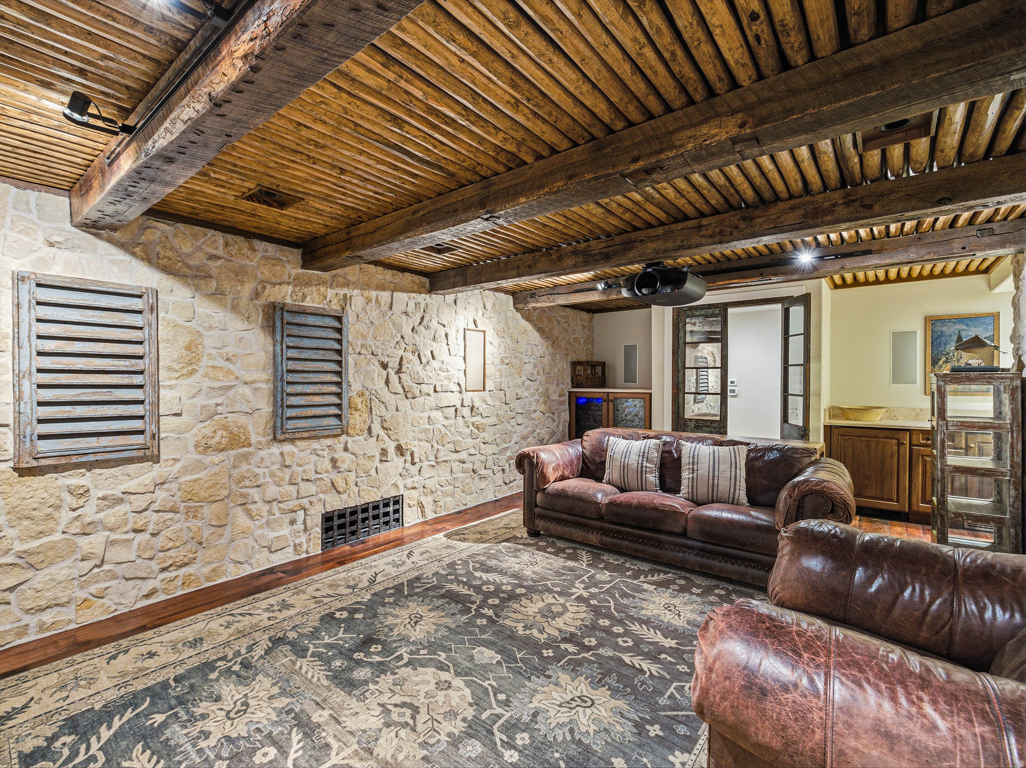 main property photo 122