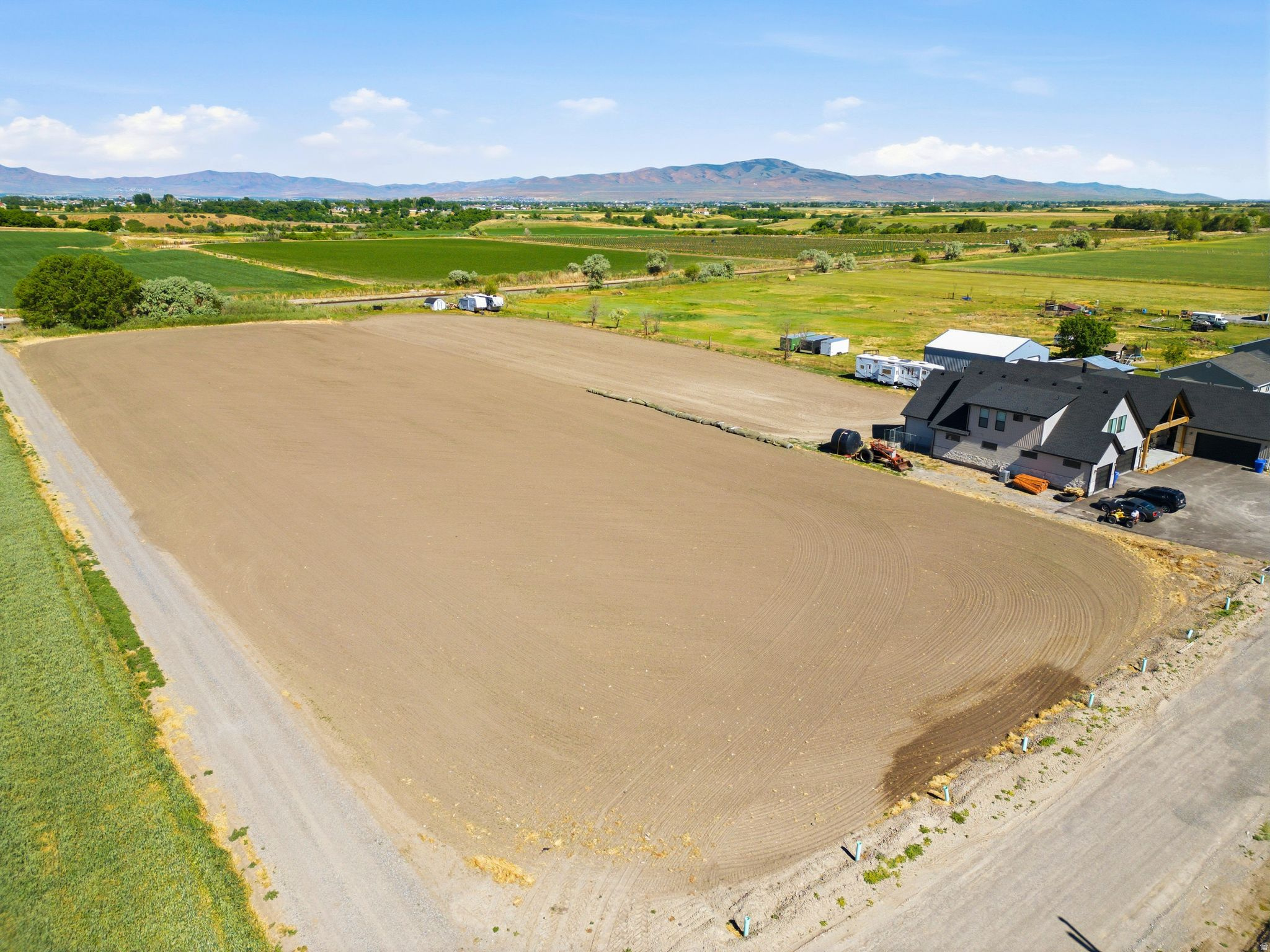 main property photo 9