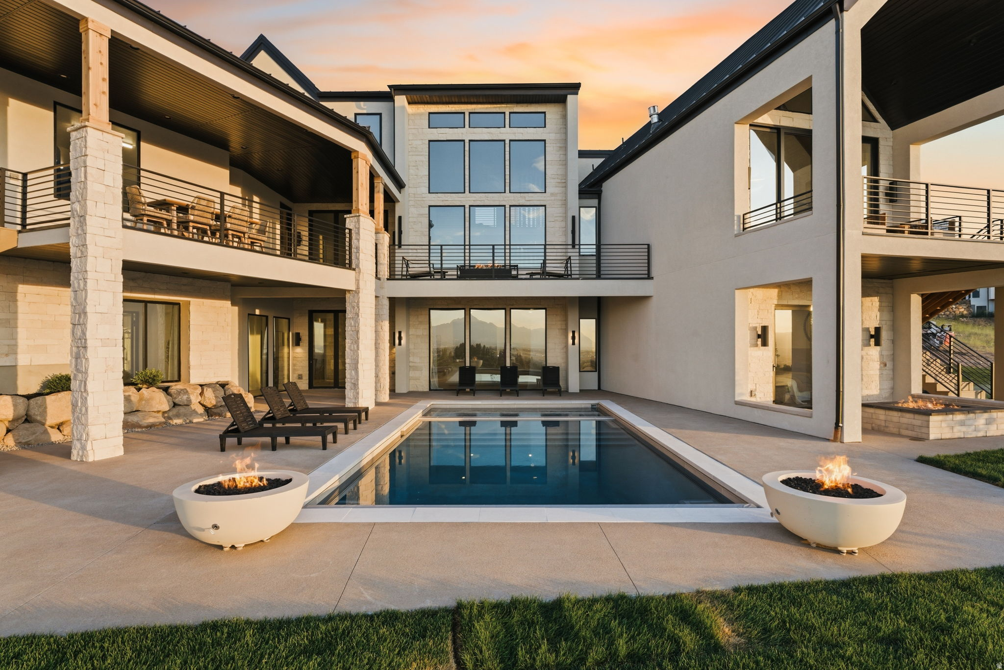 main property photo 84