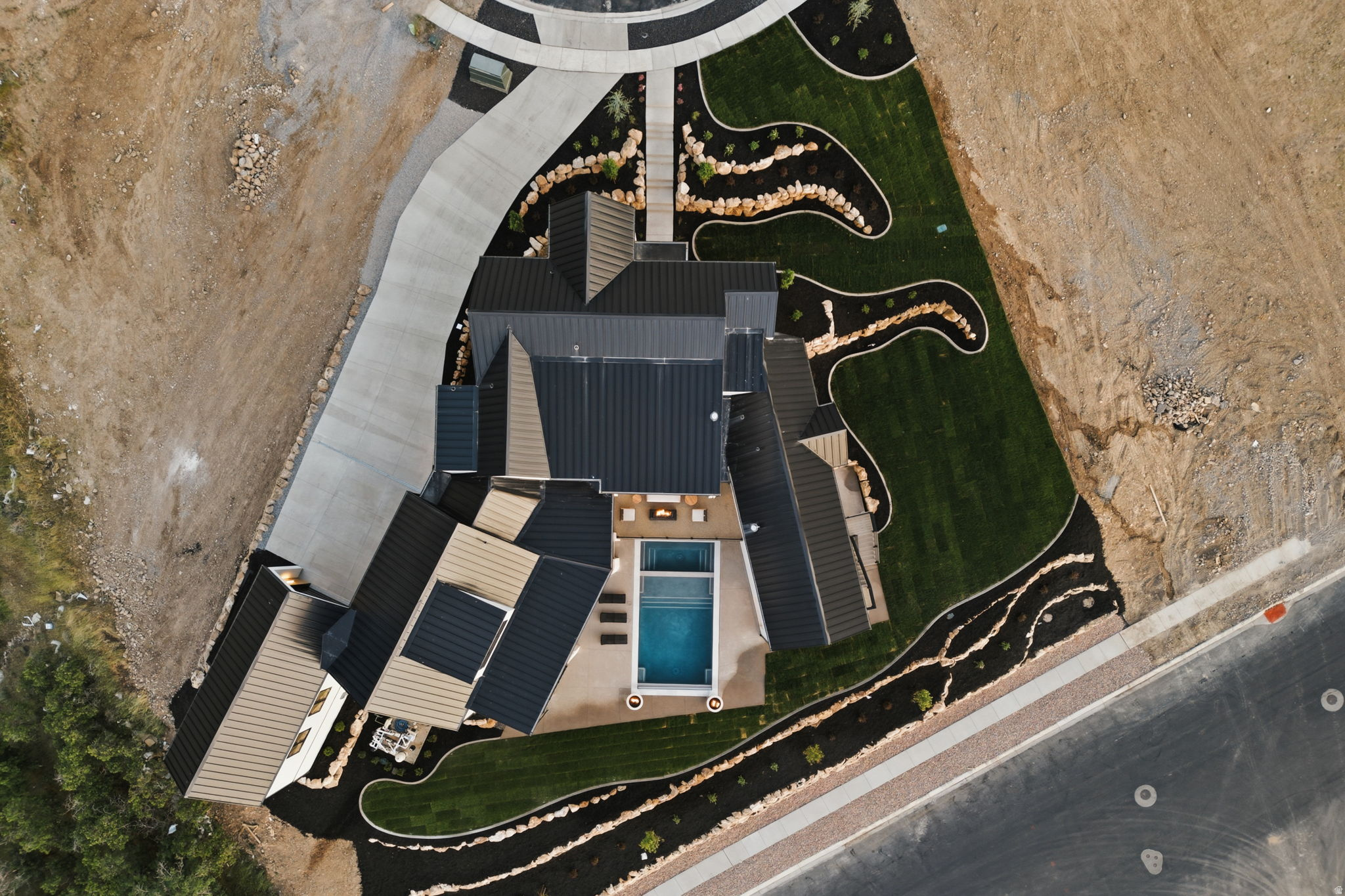 main property photo 93
