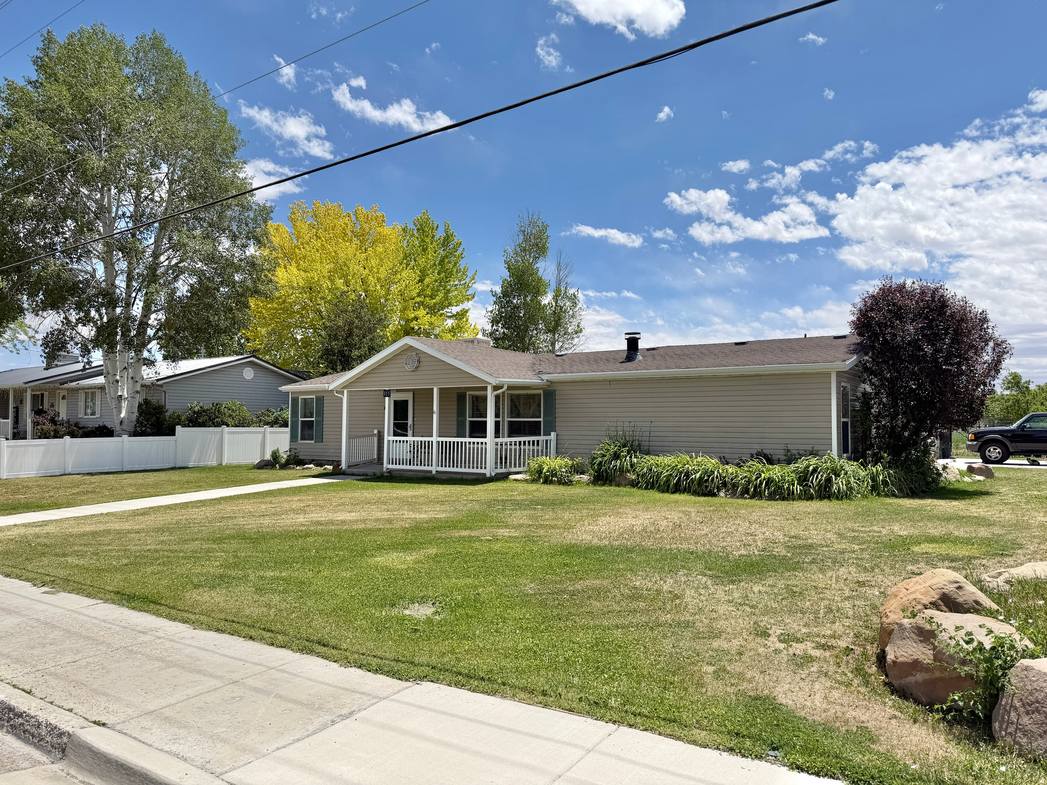 main property photo 6