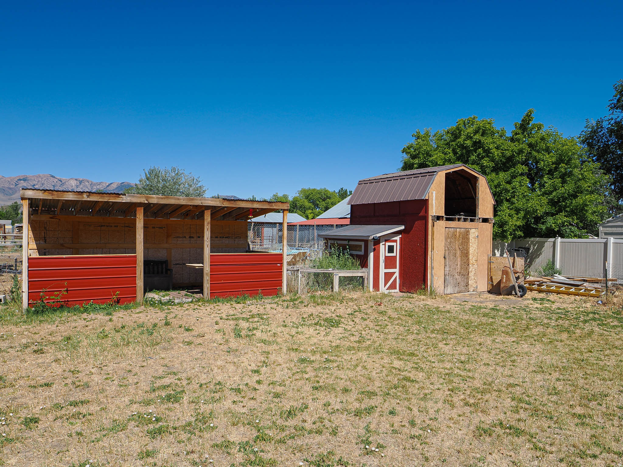 main property photo 45