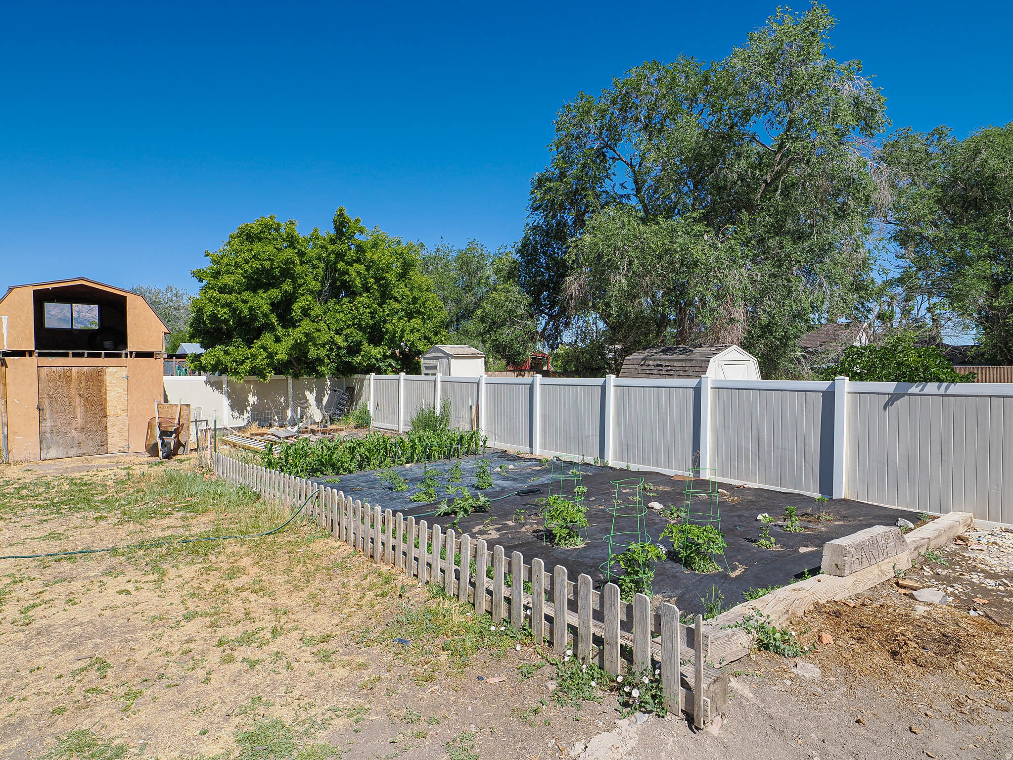 main property photo 46