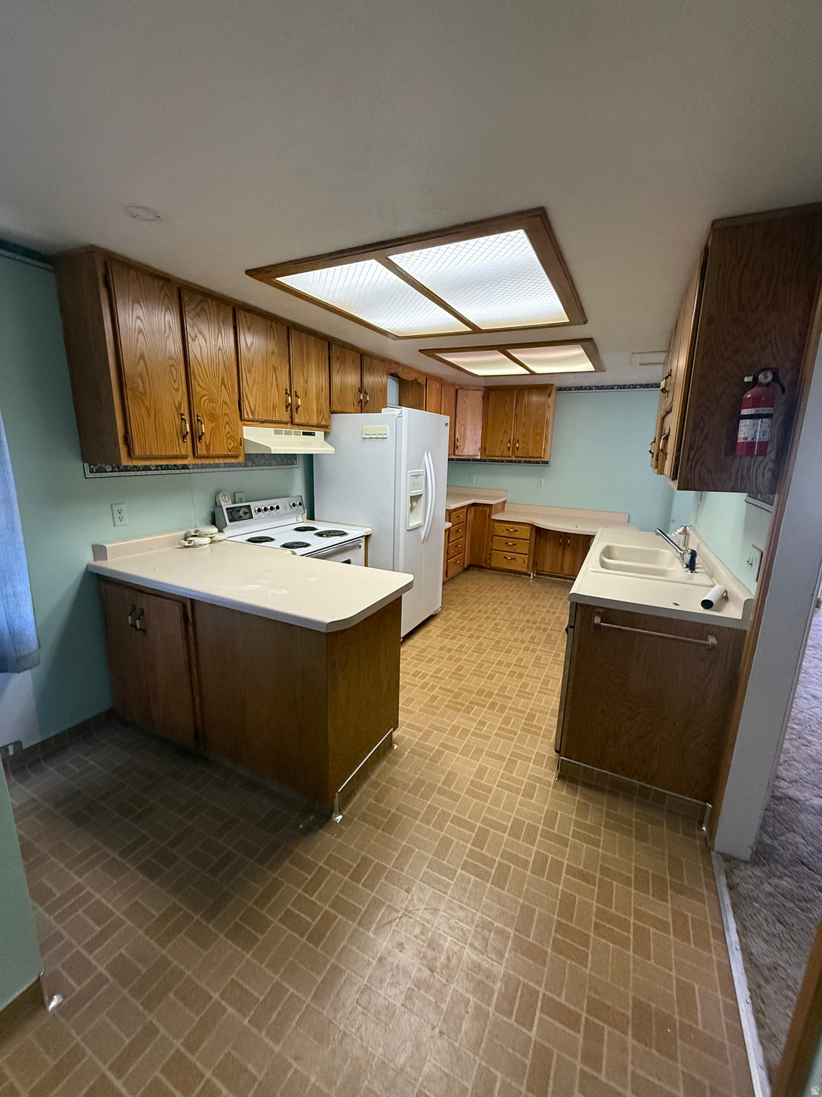 main property photo 9
