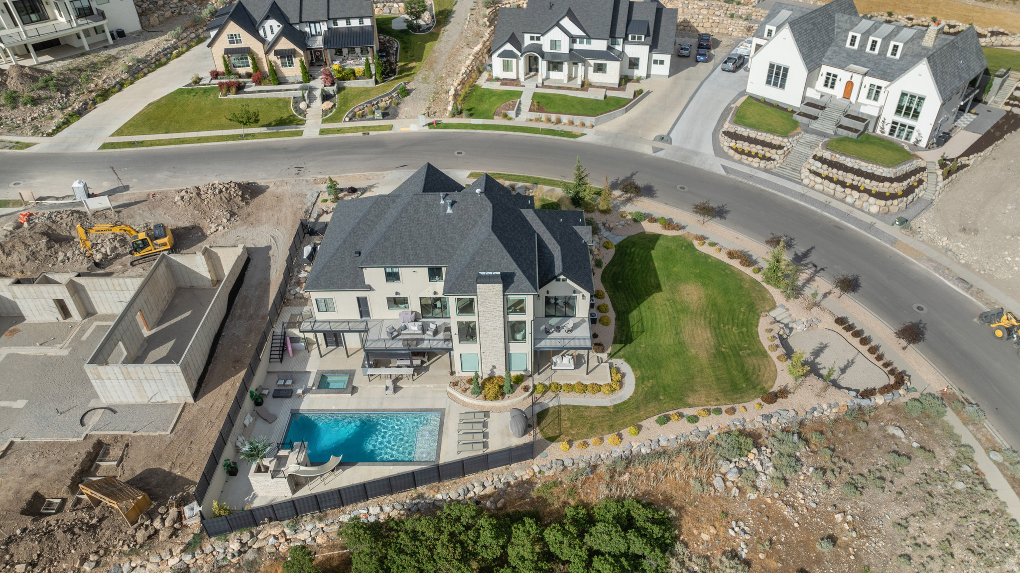 main property photo 2
