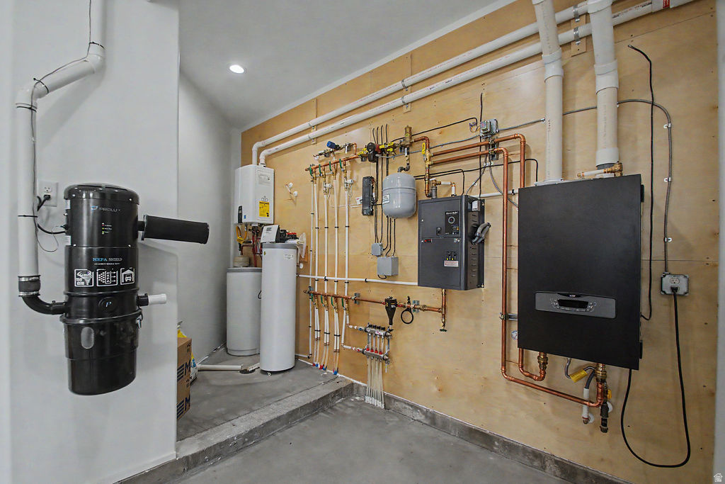 main property photo 68