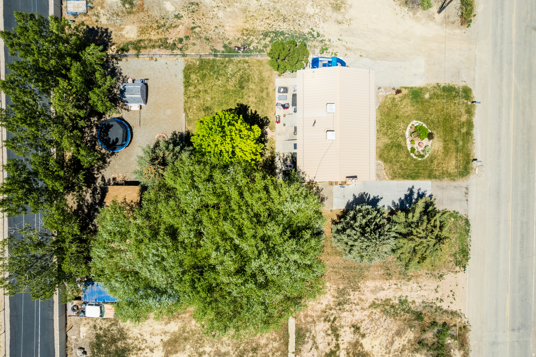 main property photo 35