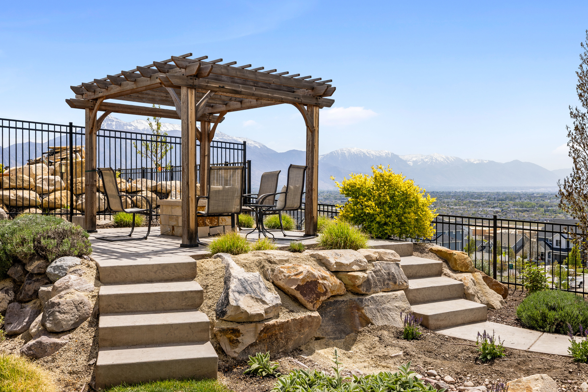 main property photo 50