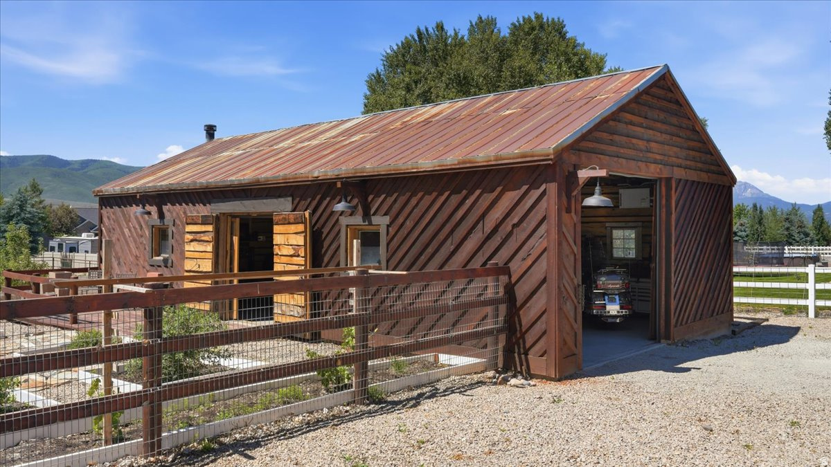 main property photo 58