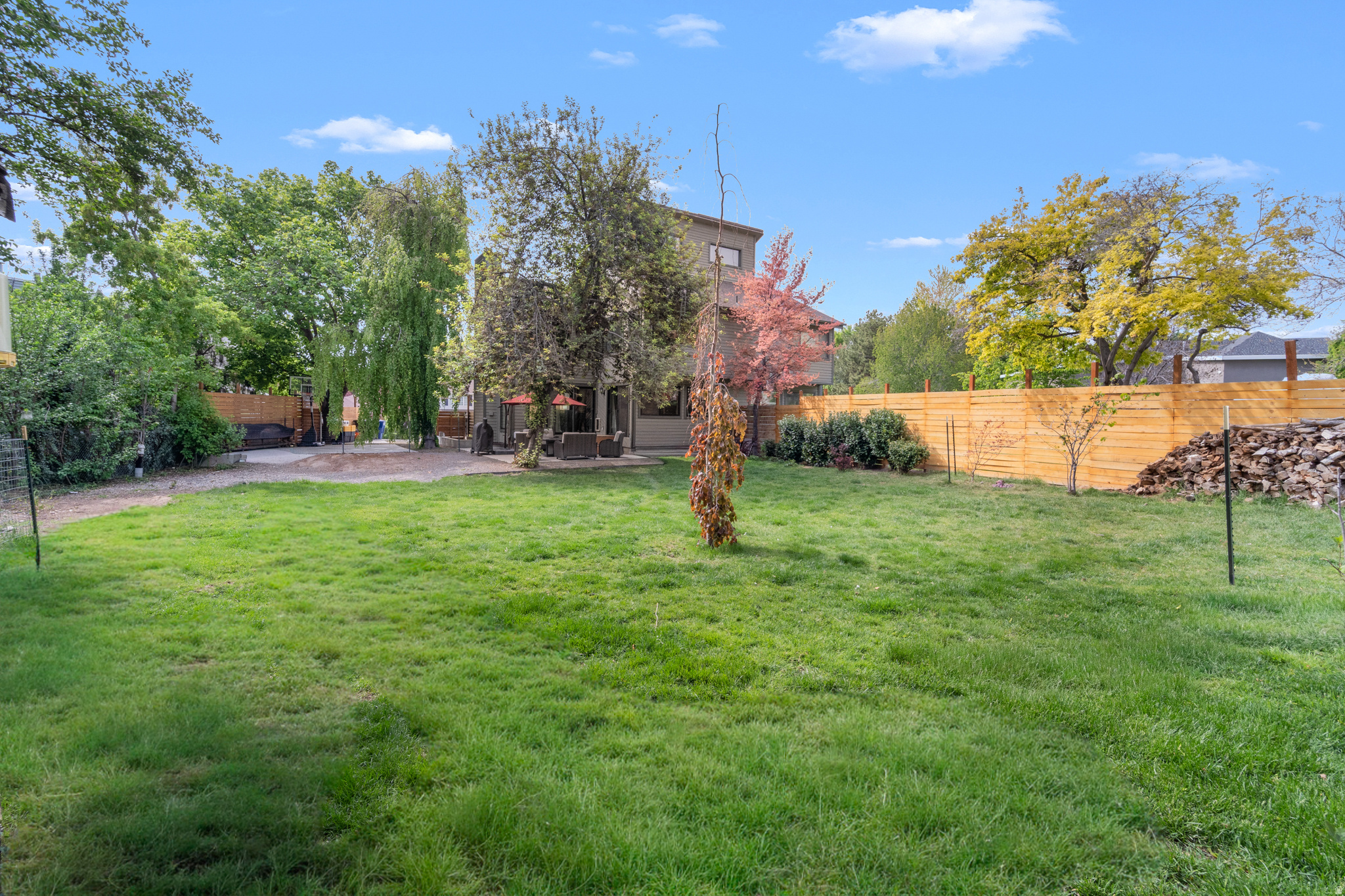main property photo 51