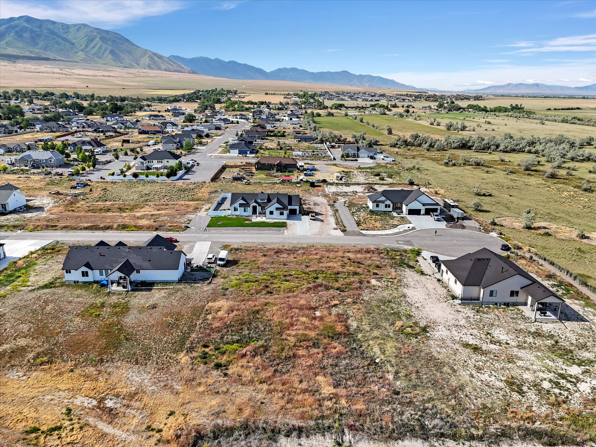 main property photo 7