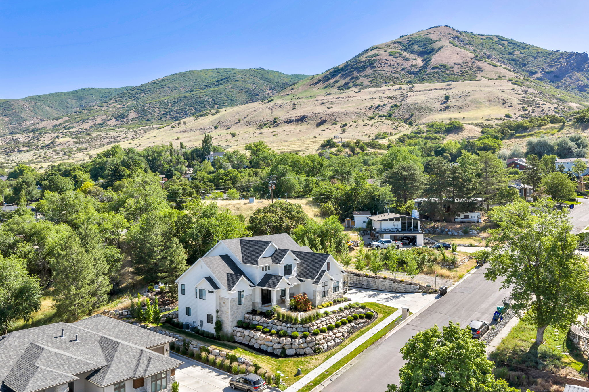 main property photo 68