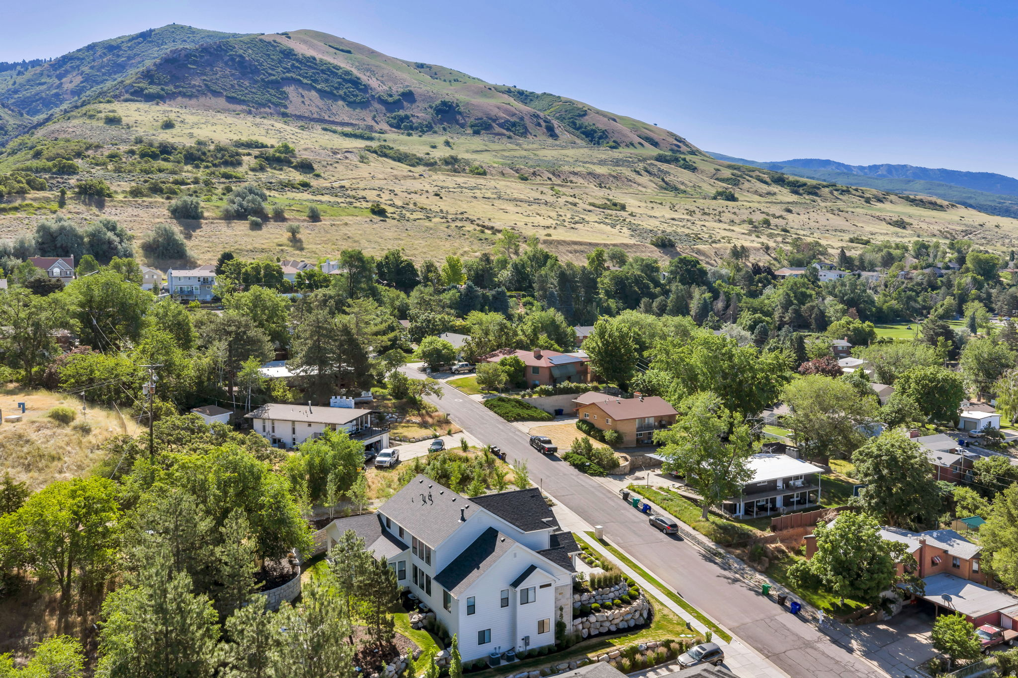 main property photo 70