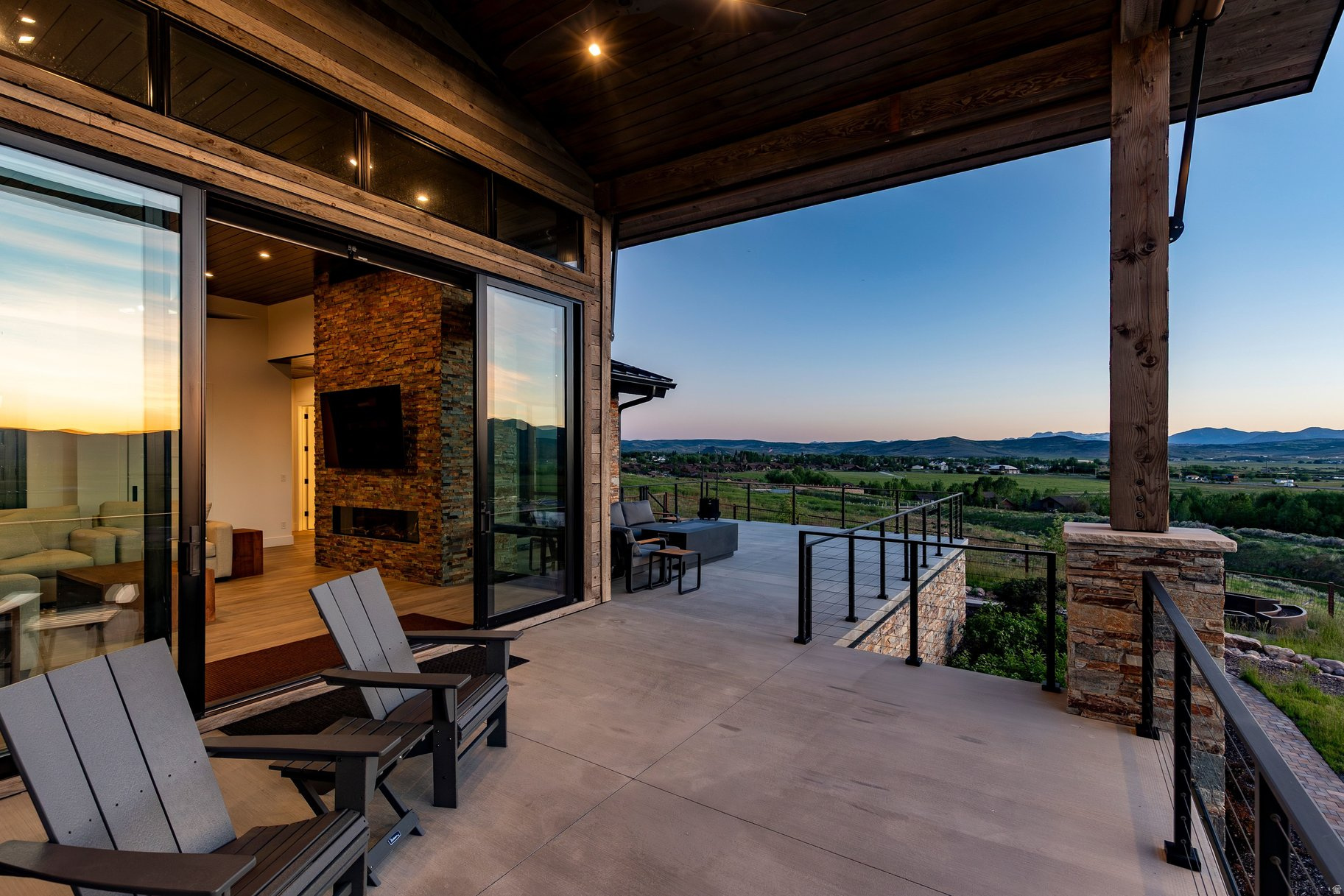 main property photo 42