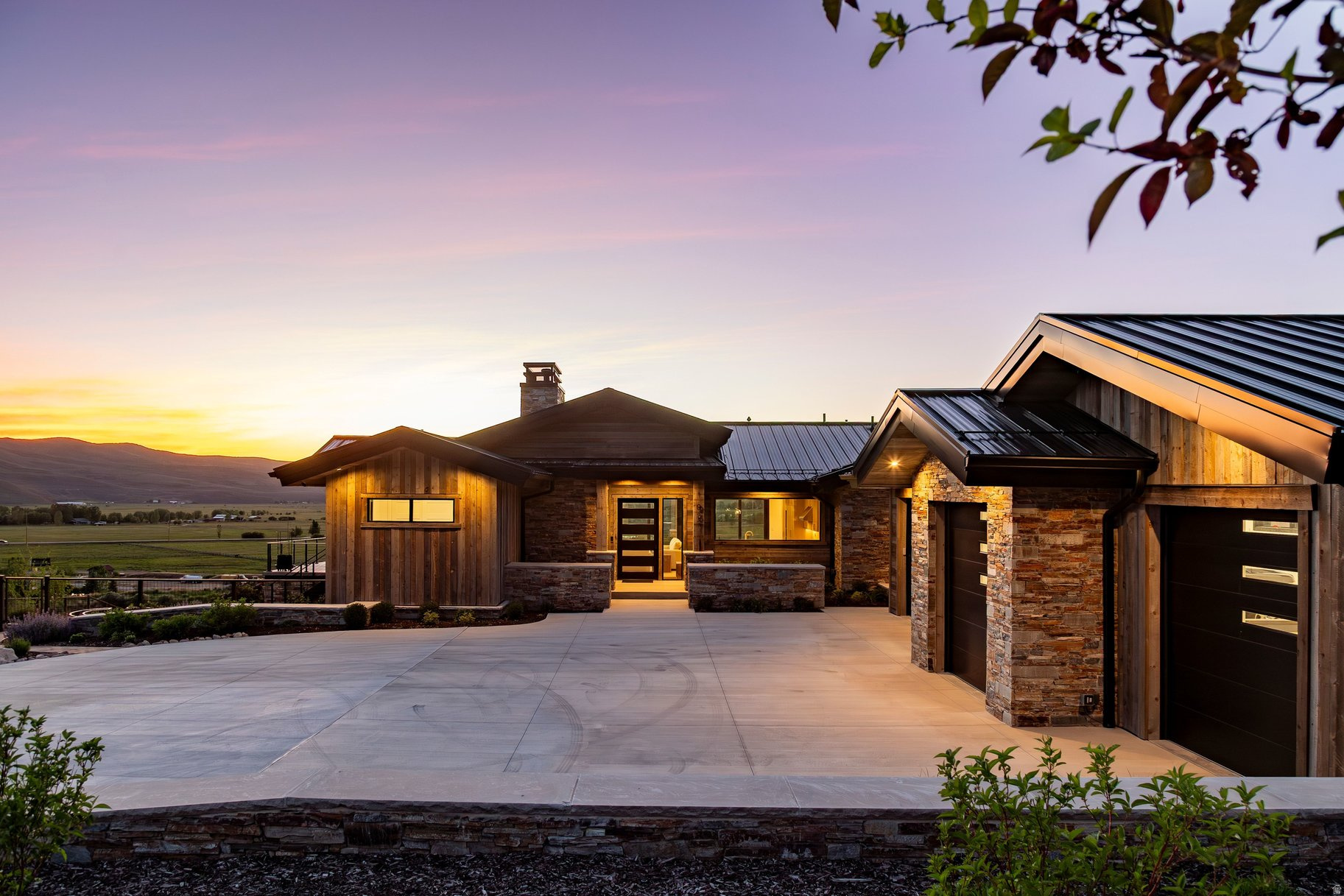 main property photo 46