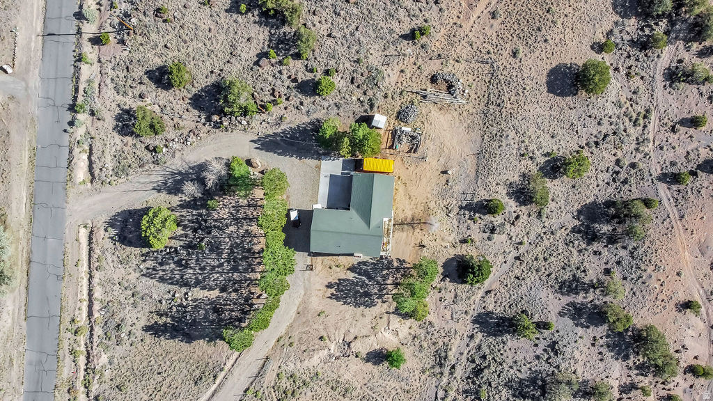 main property photo 40