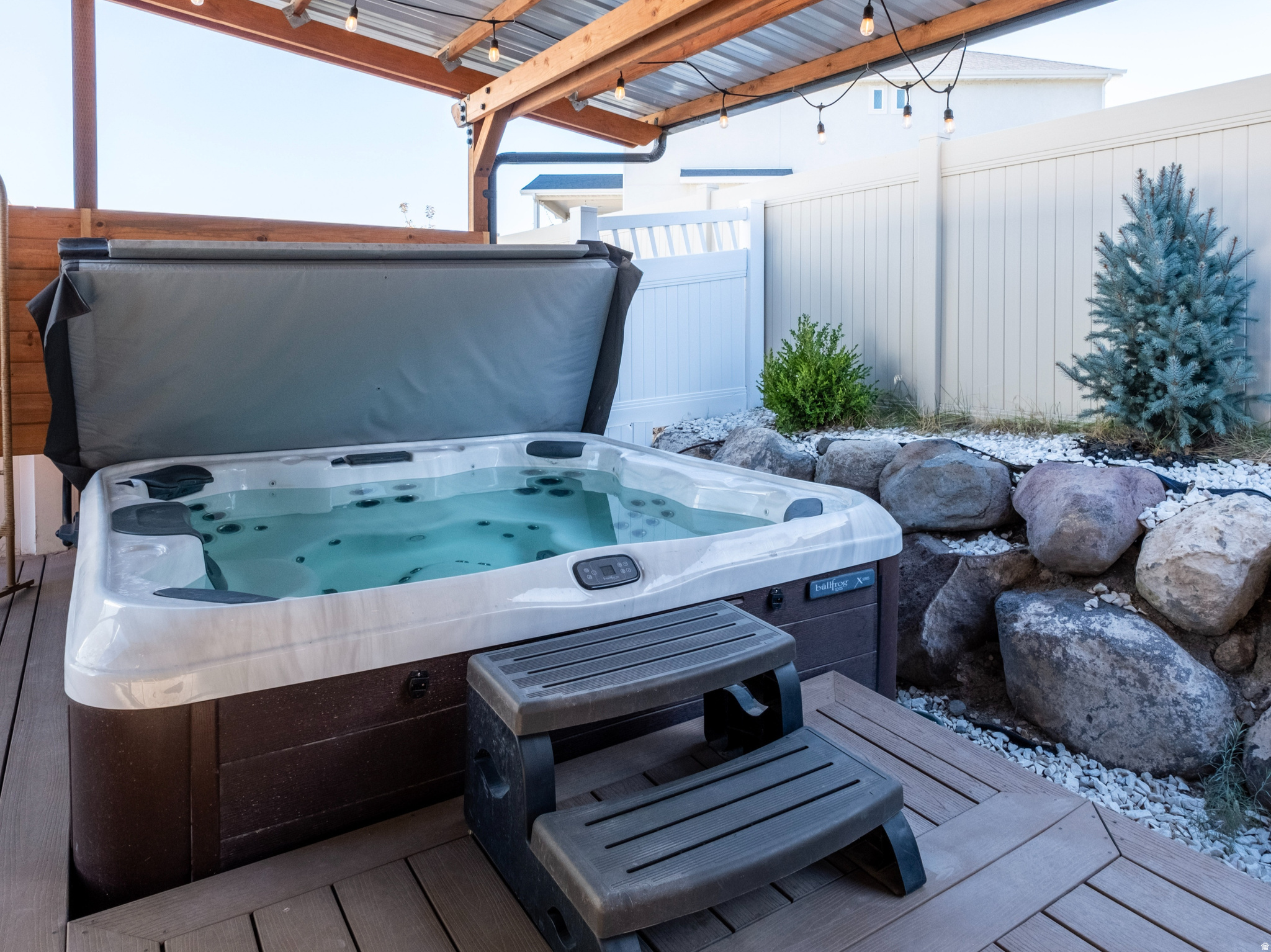 main property photo 18