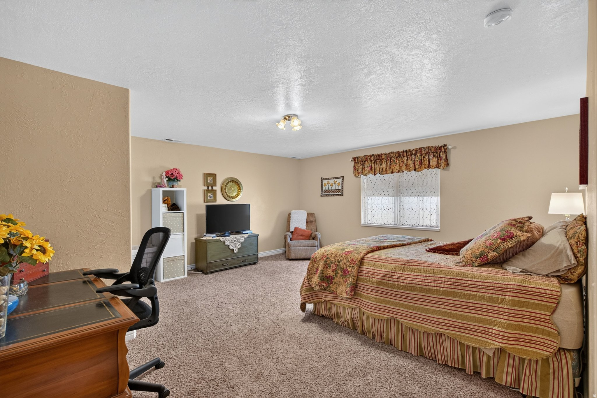 main property photo 56