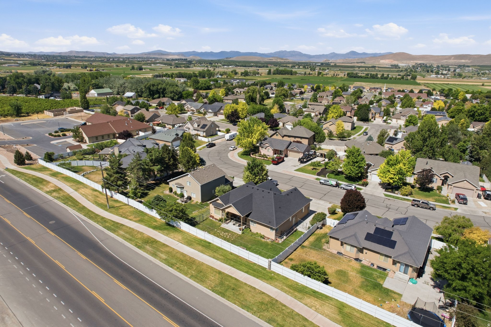 main property photo 80