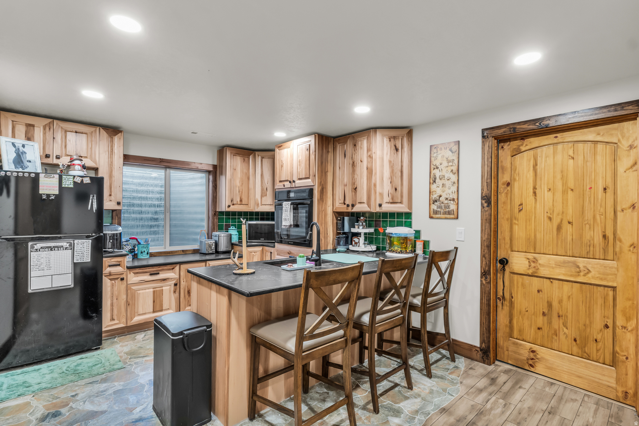 main property photo 23