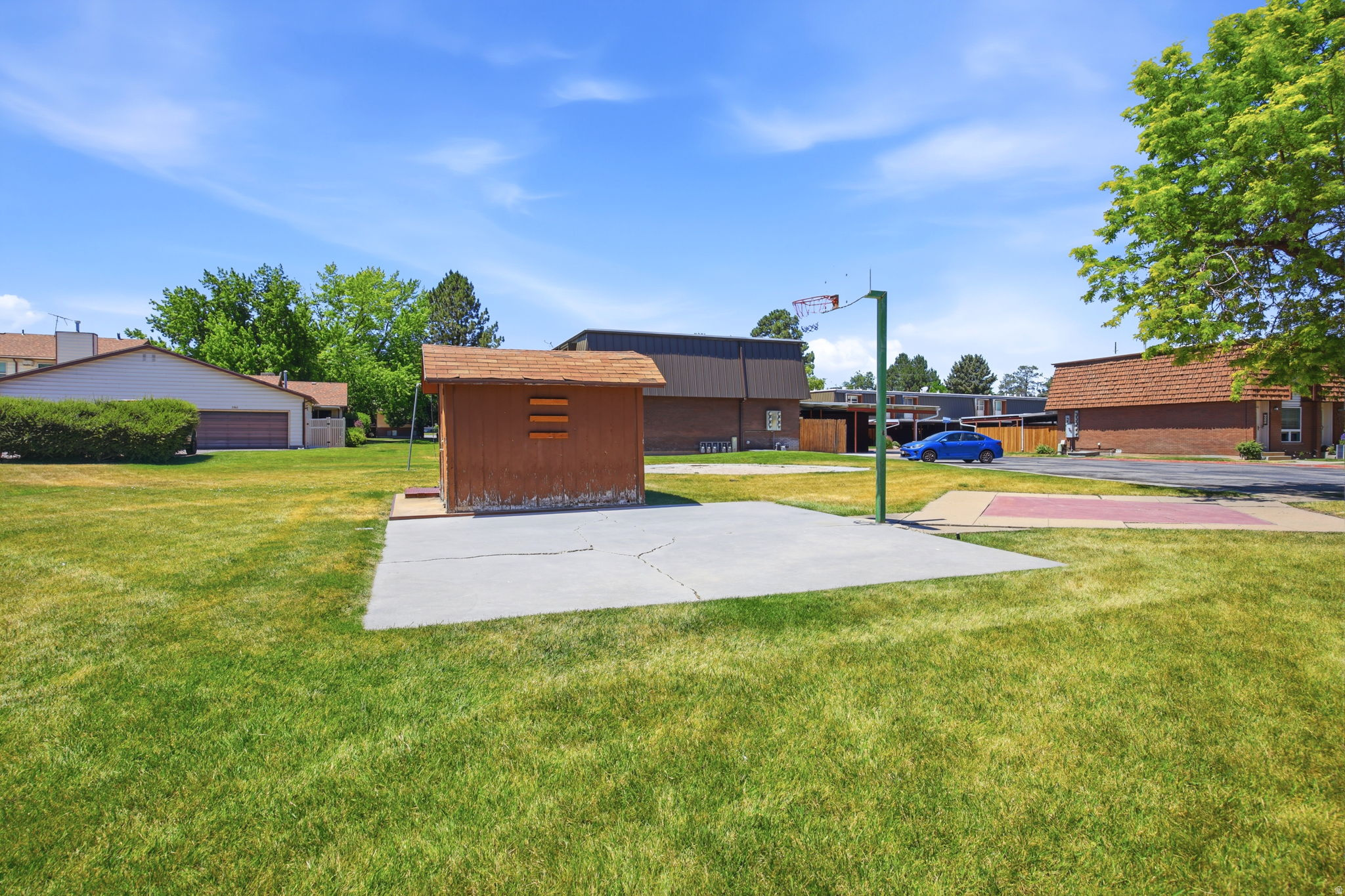 main property photo 20