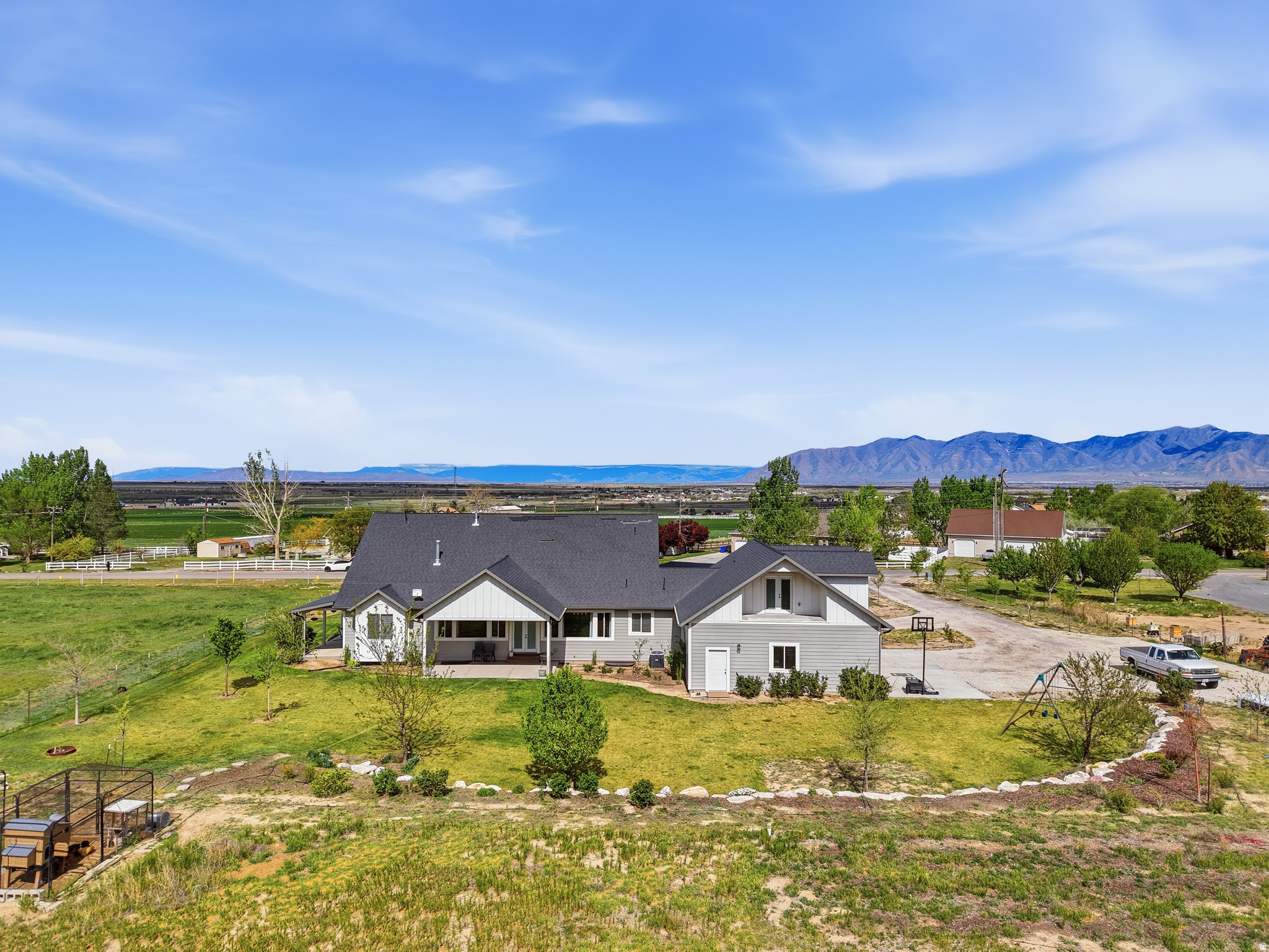 main property photo 32