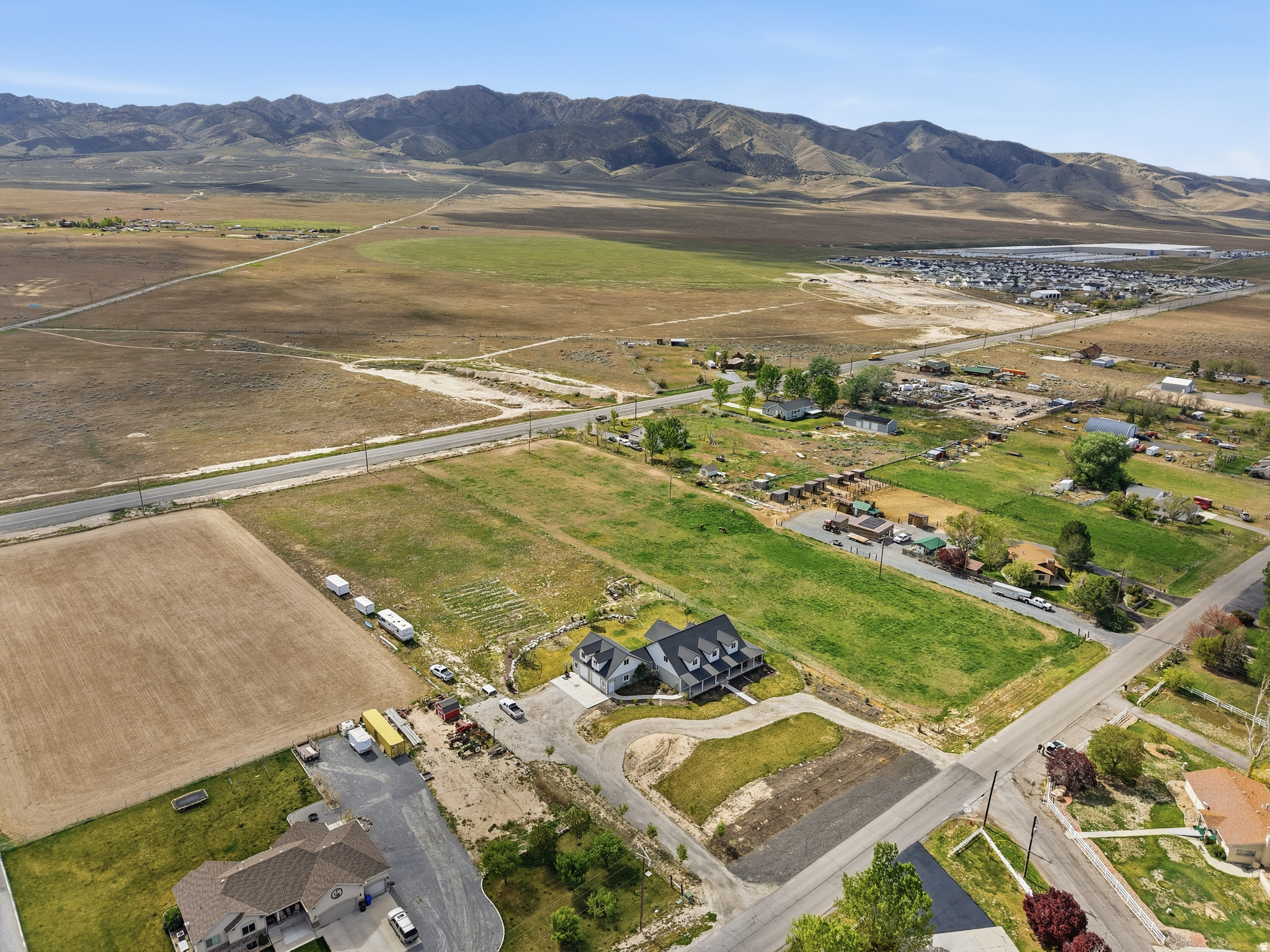 main property photo 34