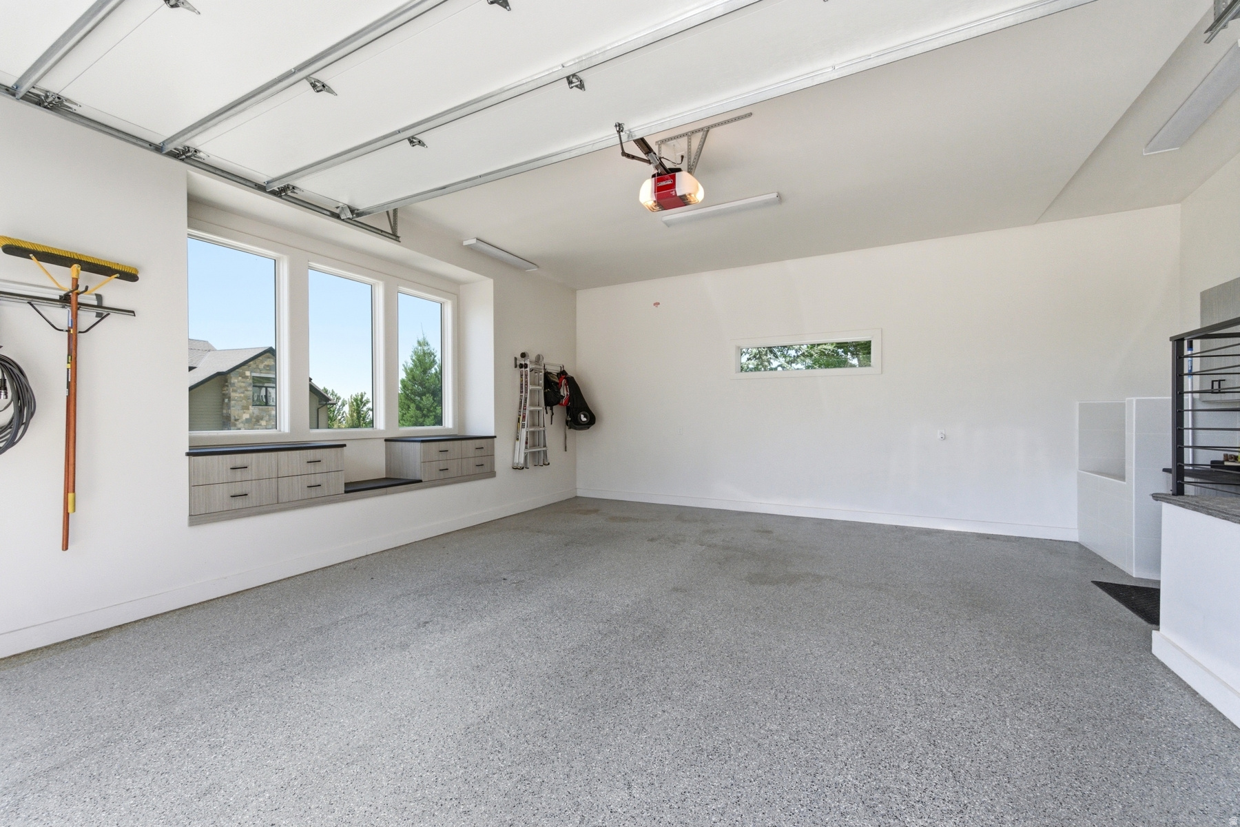 main property photo 74