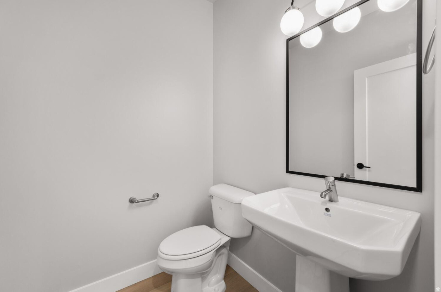 main property photo 5