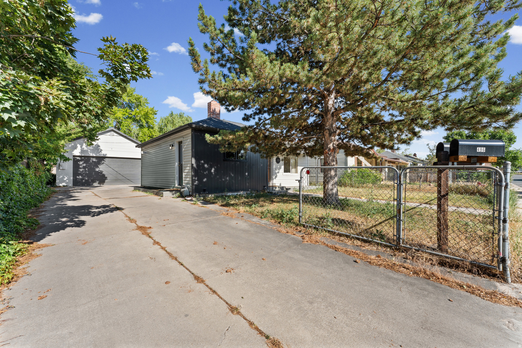 main property photo 26