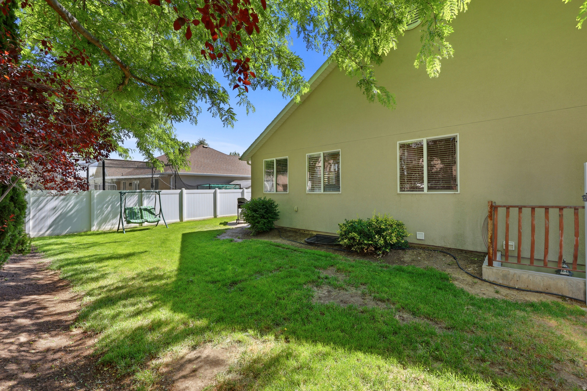 main property photo 47