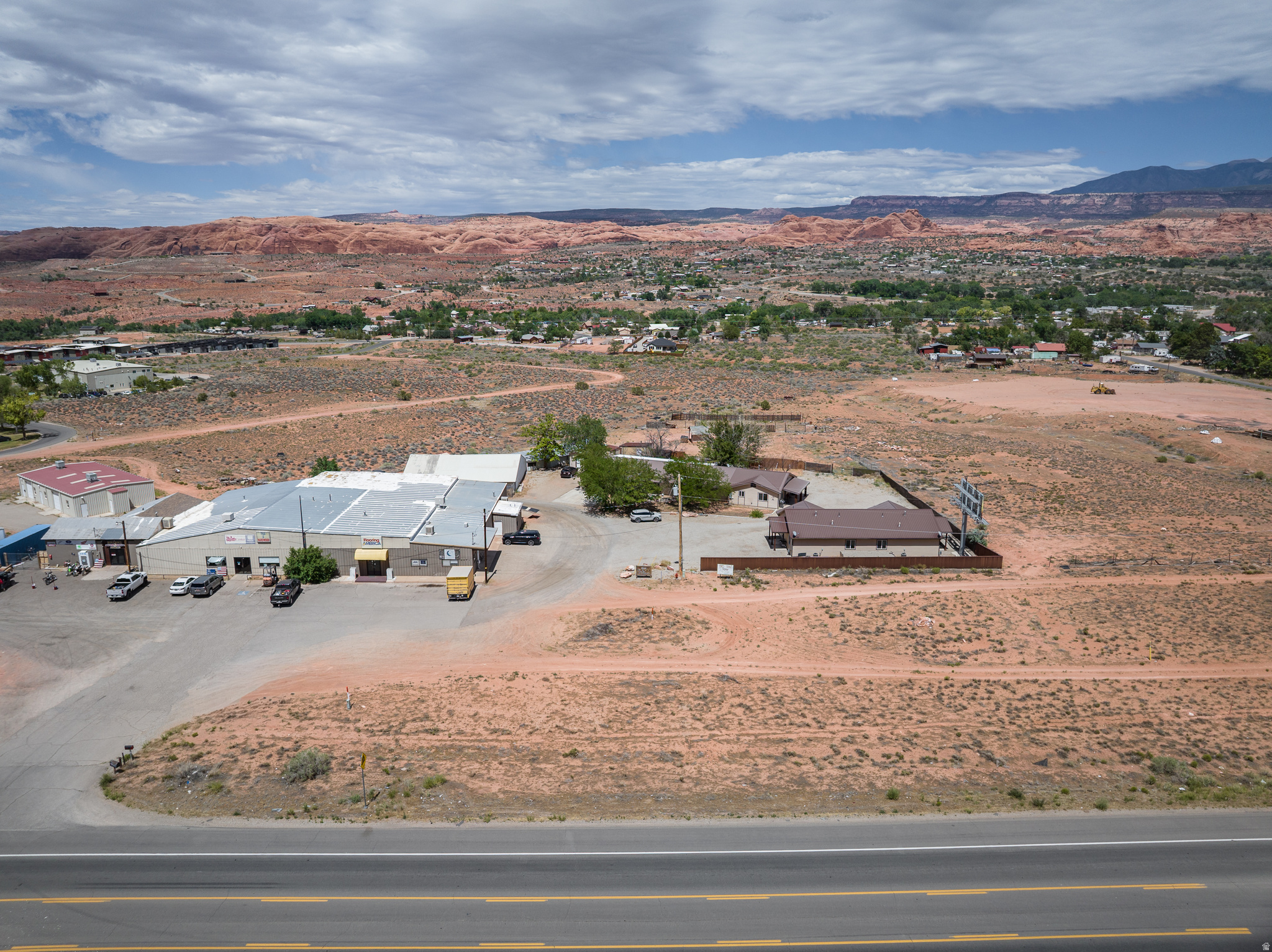 main property photo 34