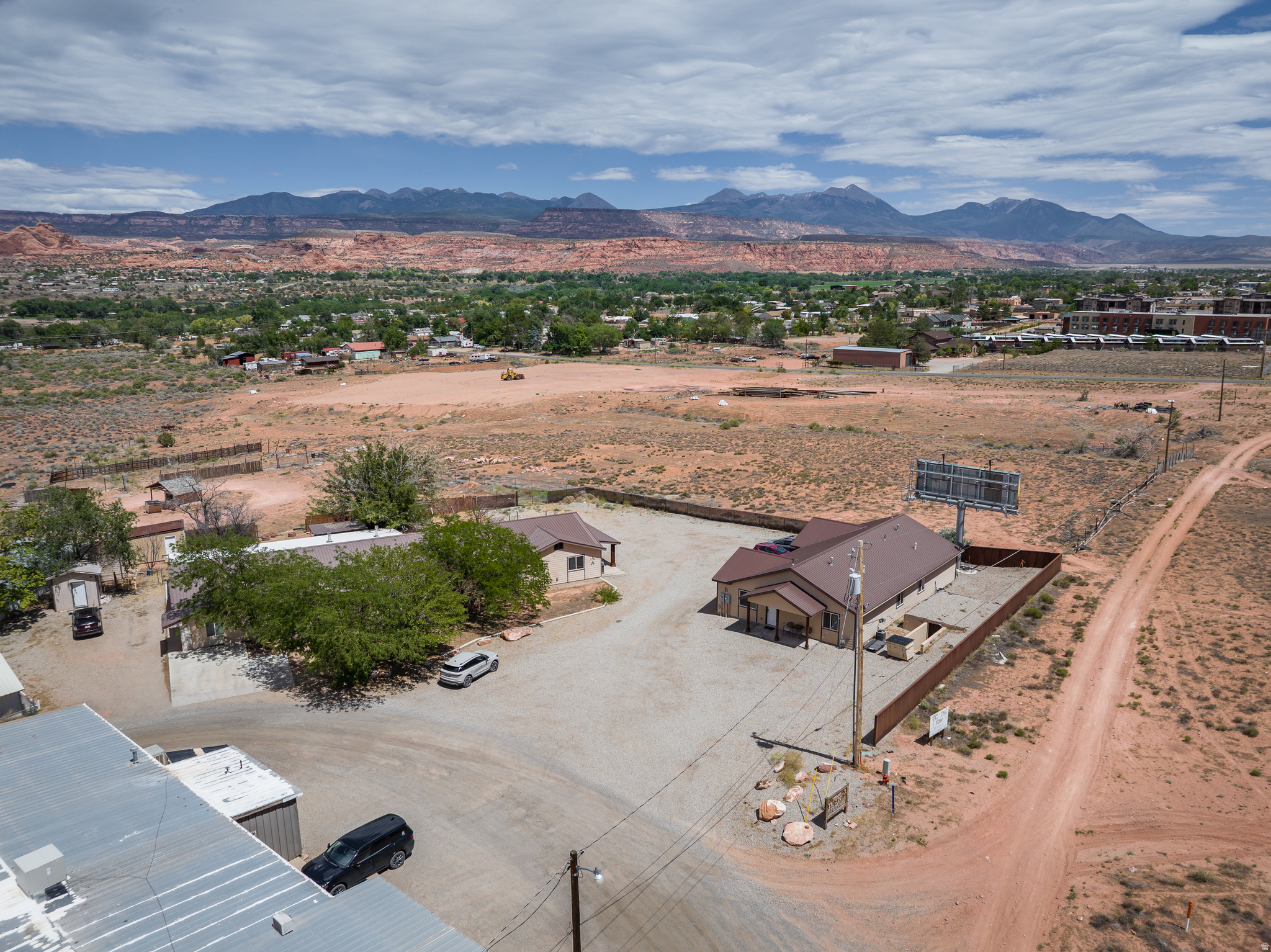 main property photo 5