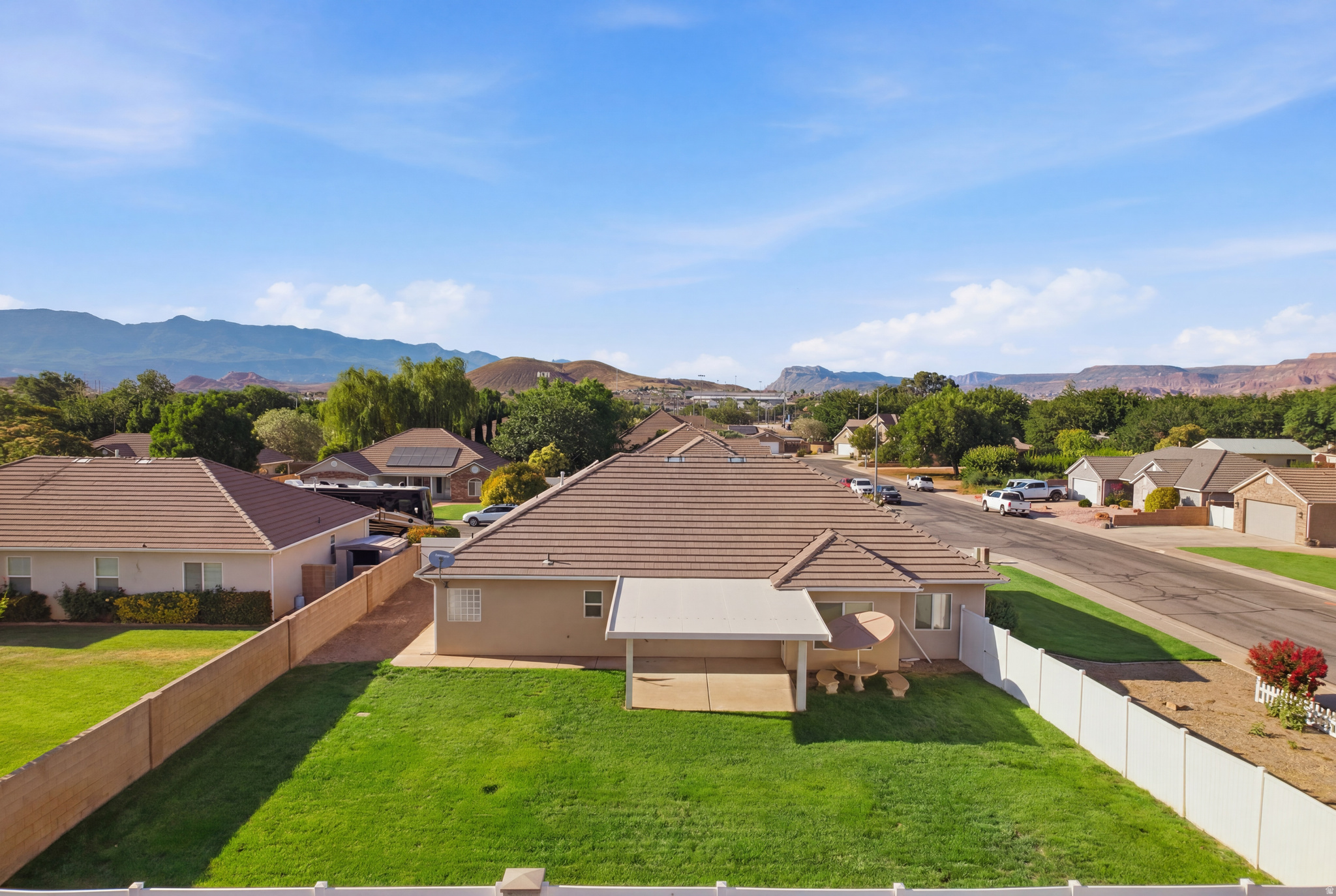 main property photo 50