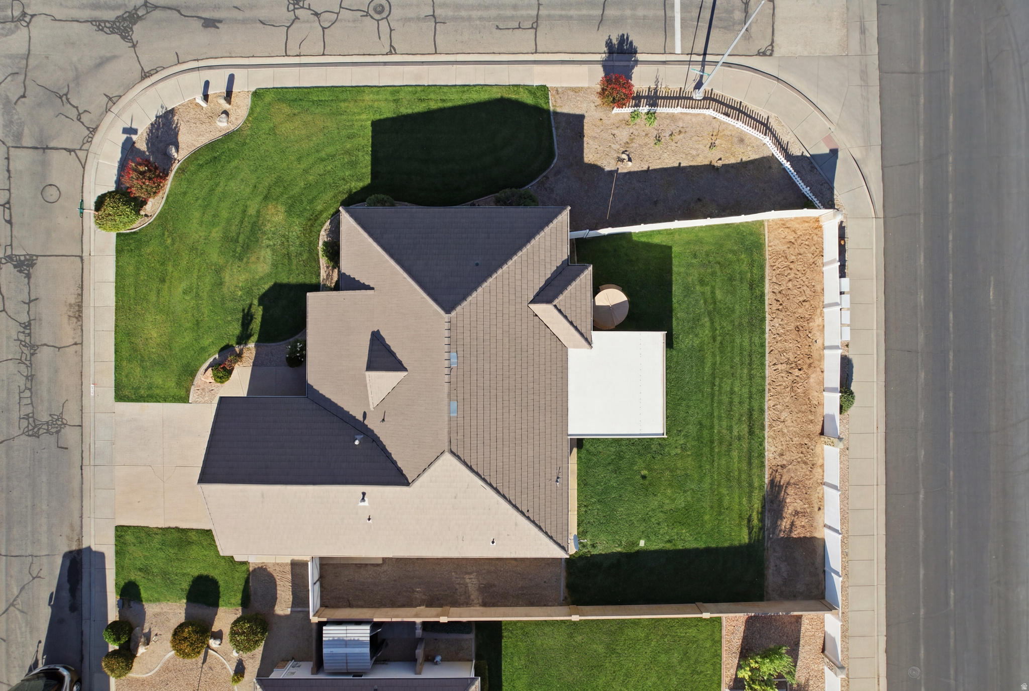 main property photo 59