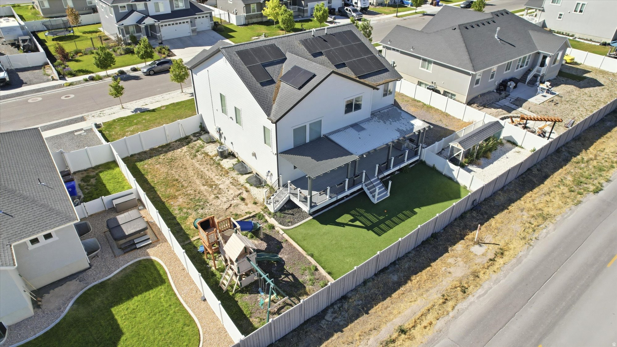 main property photo 39