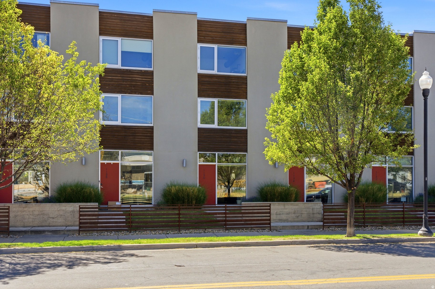 main property photo 34