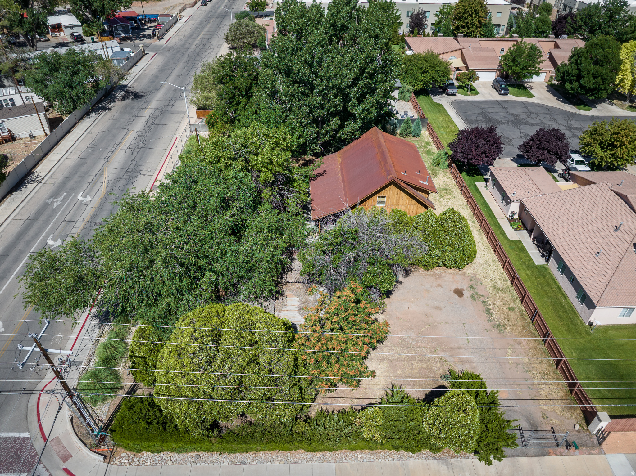 main property photo 35