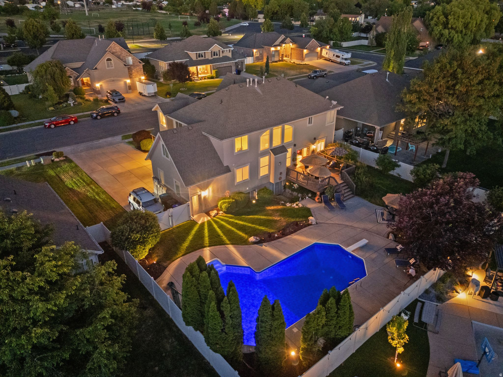 main property photo 5