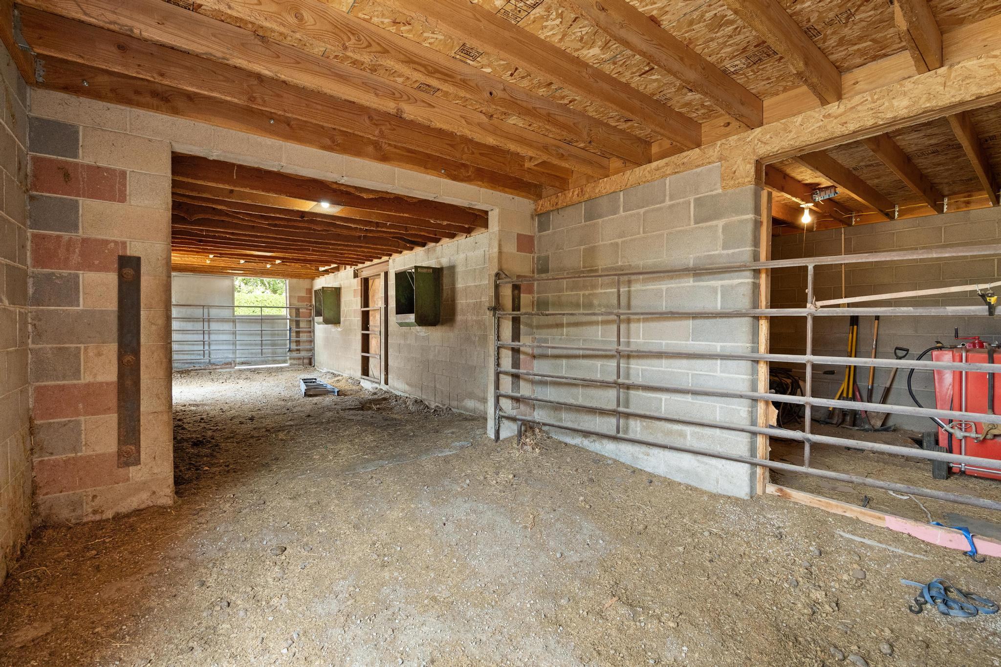main property photo 51
