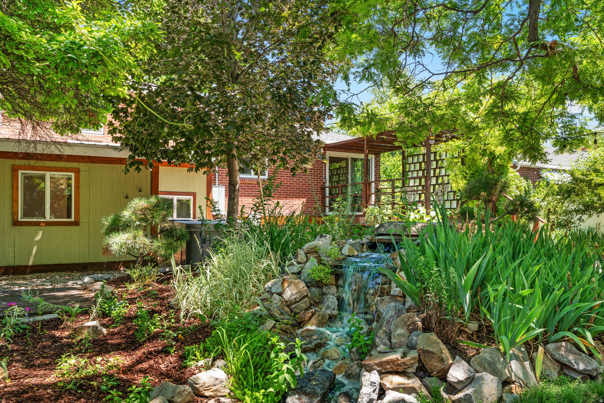 main property photo 78