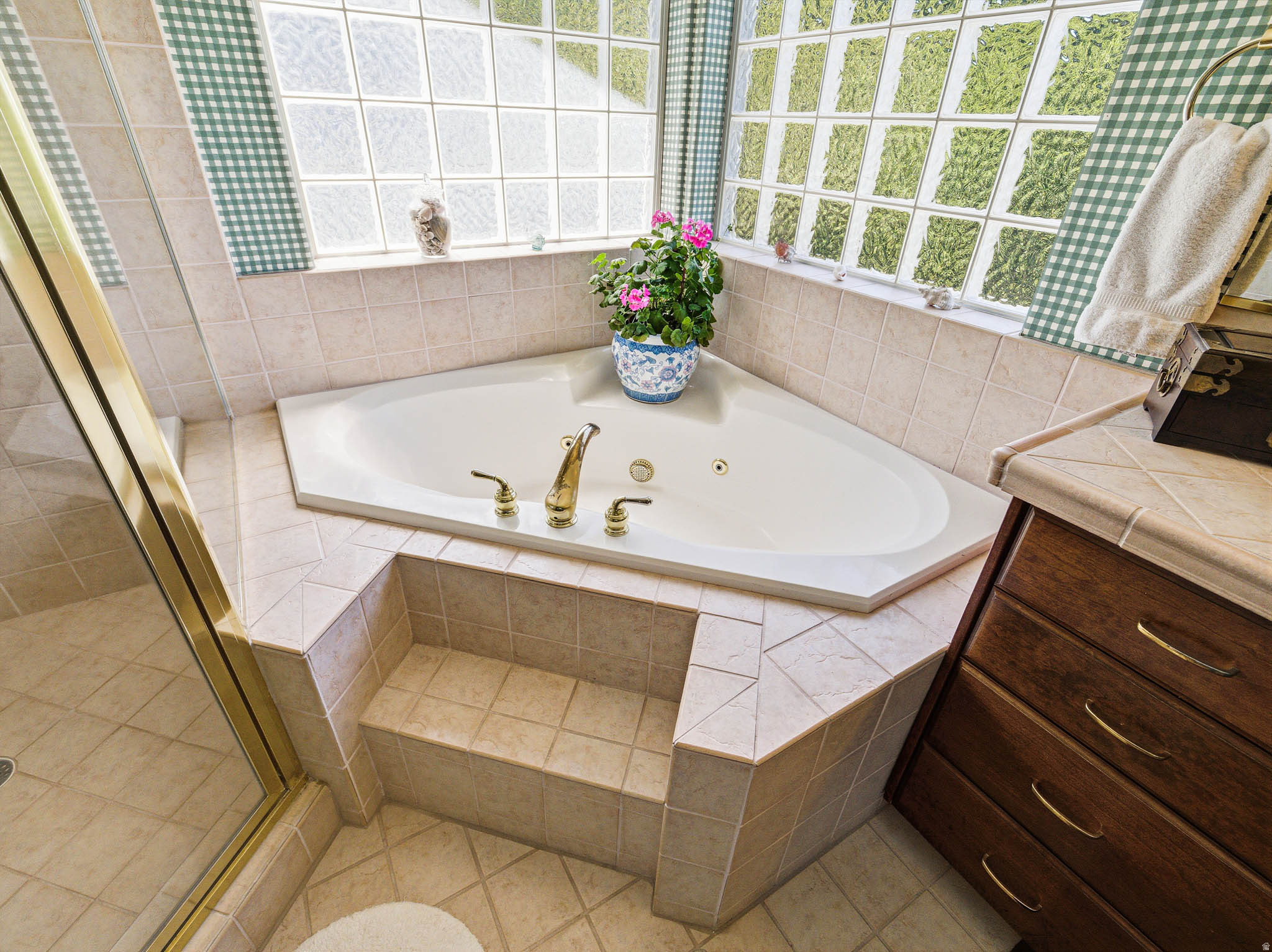 main property photo 78