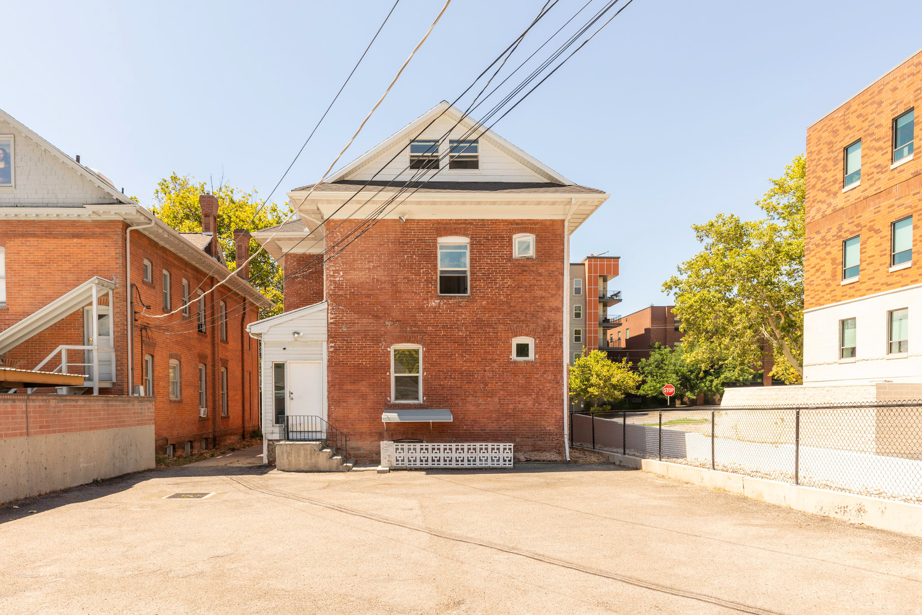 main property photo 27