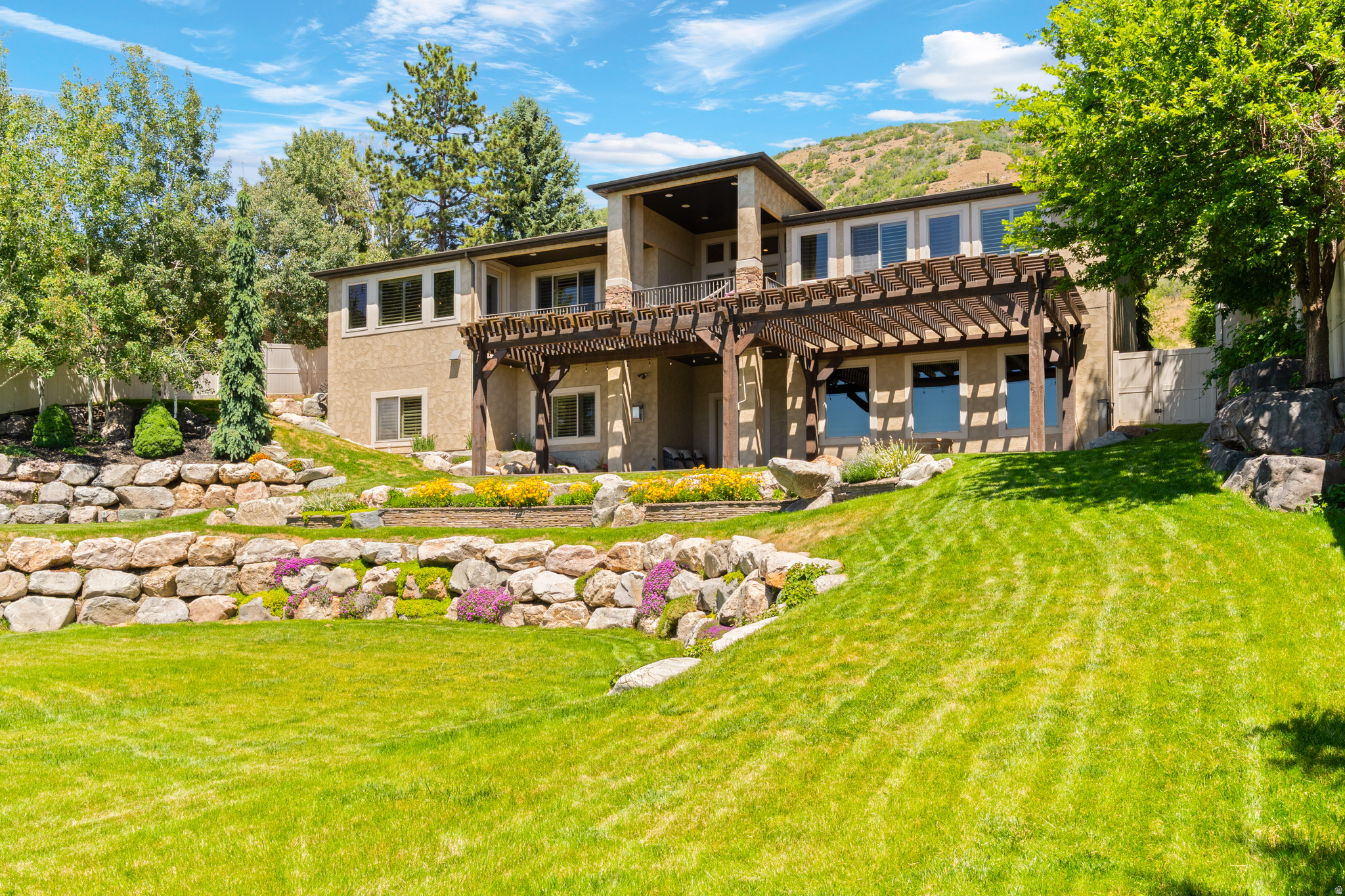 main property photo 45