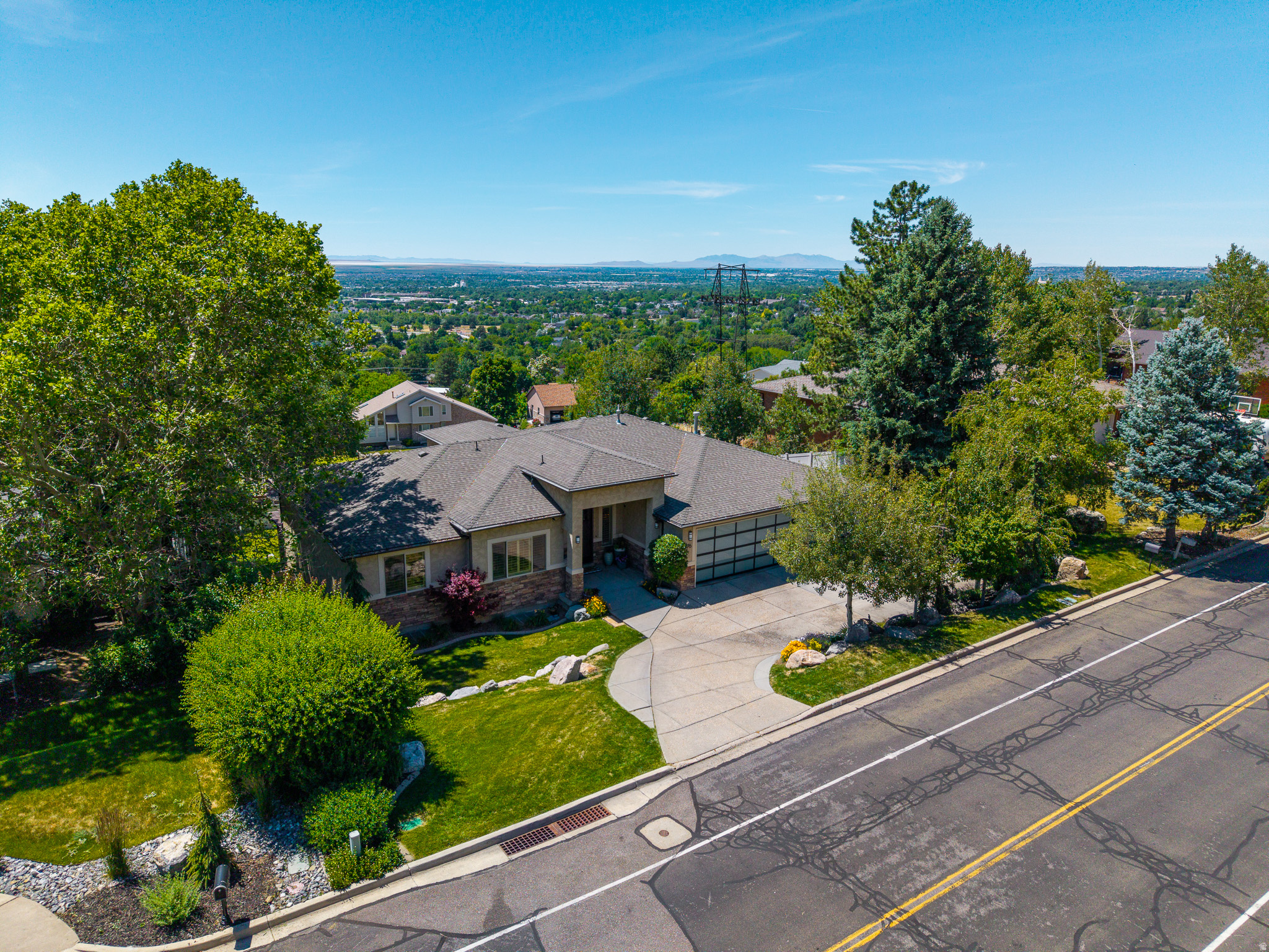 main property photo 51