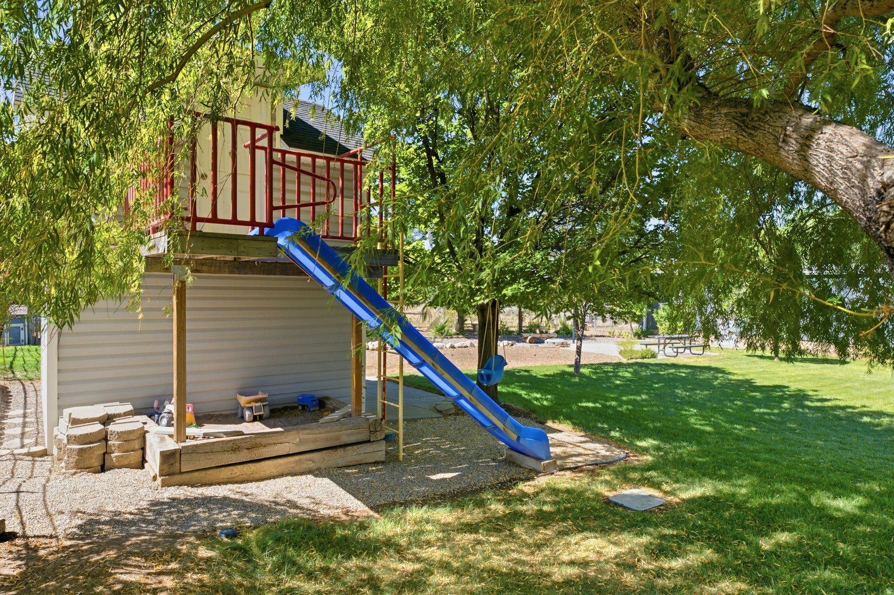 main property photo 57