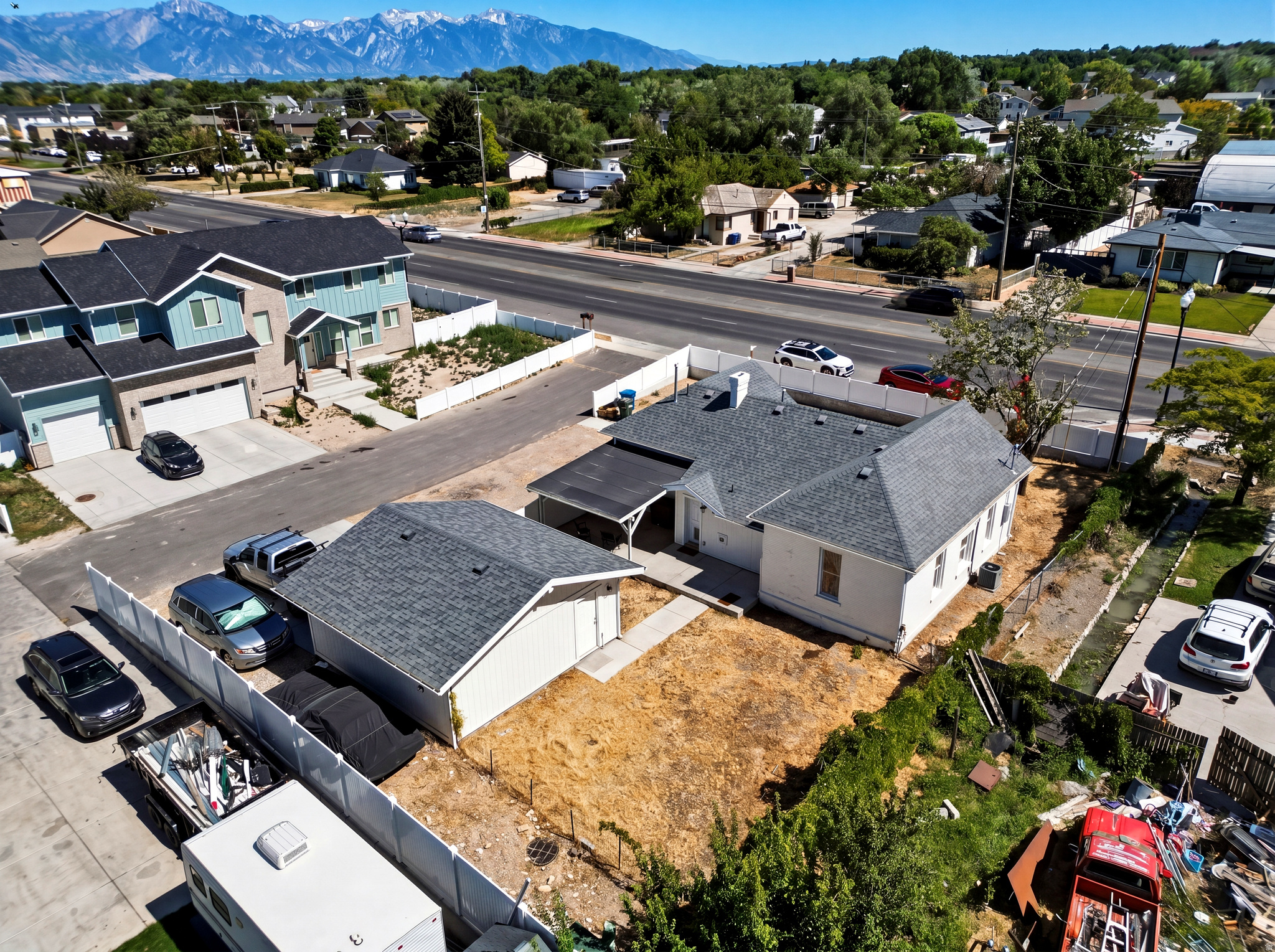 main property photo 43