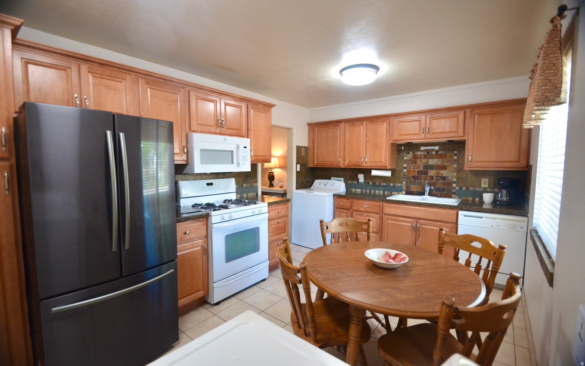 main property photo 17