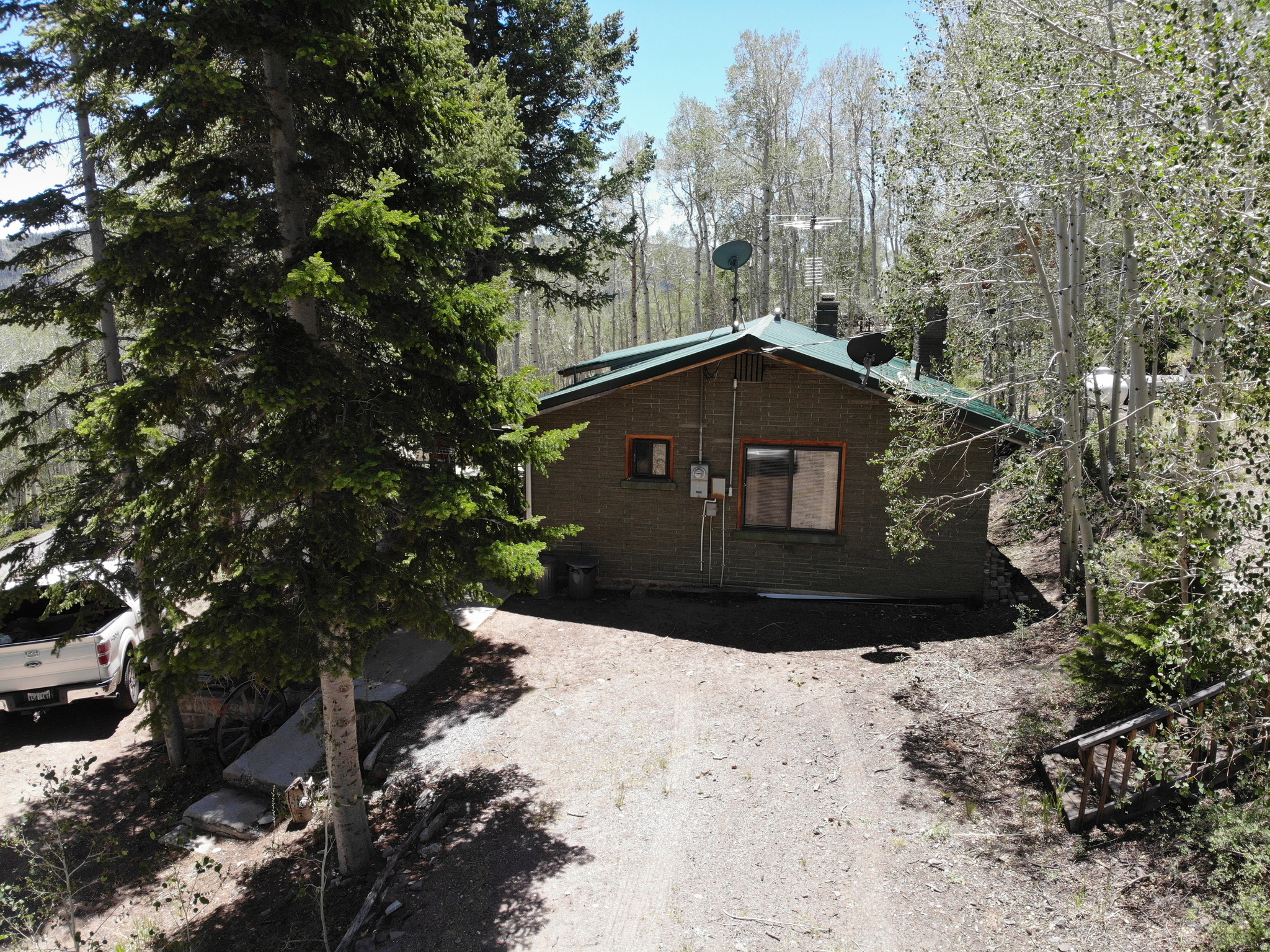 main property photo 9